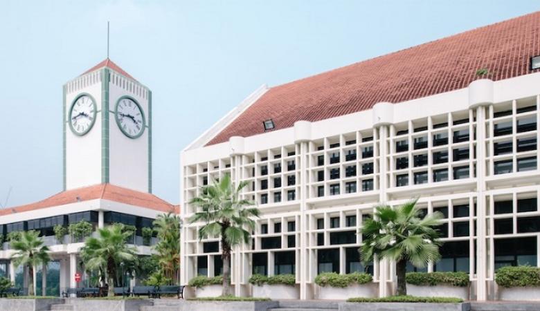 Raffles Institution,The Straits Times